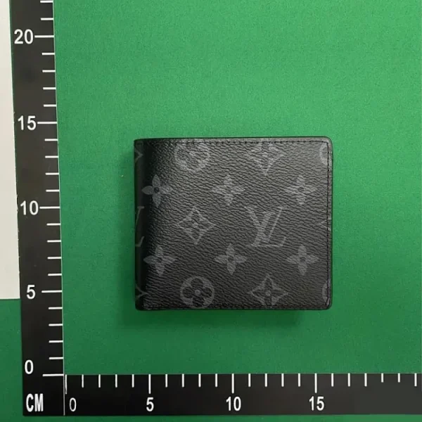 LOUIS VUITTON (16 OPTIONS)