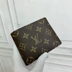 LOUIS VUITTON (10 OPTIONS)