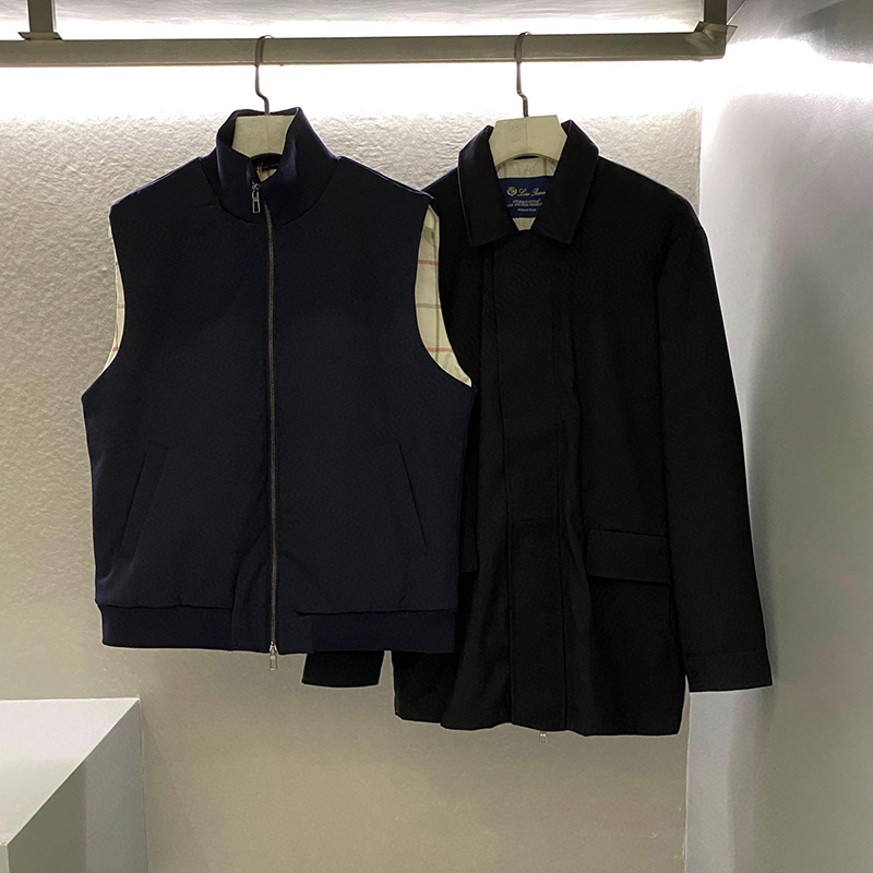 How Can You Secure the Perfect CNFans Essentials Hoodie? A 2024 Guide
